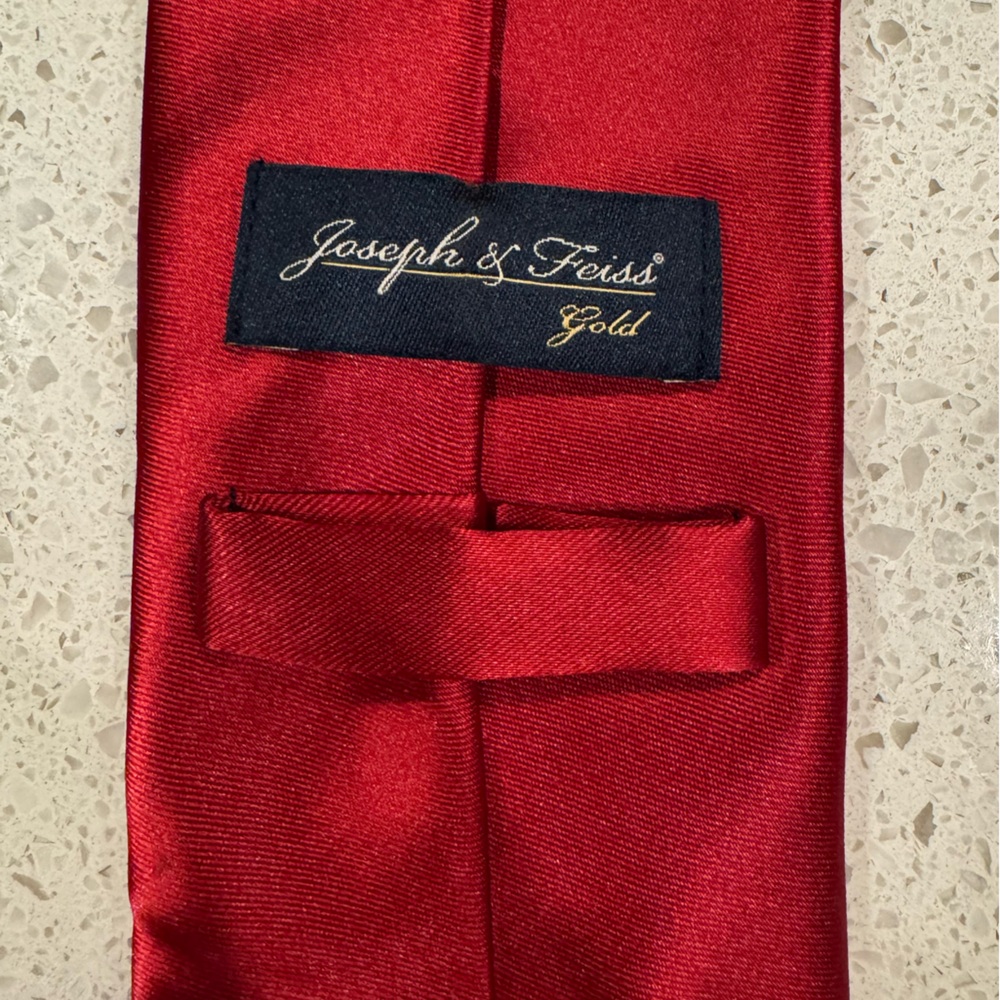 Joseph & Feiss Gold Men’s Standard Adult Elegant Red Polyester Tie - Picture 4 of 9